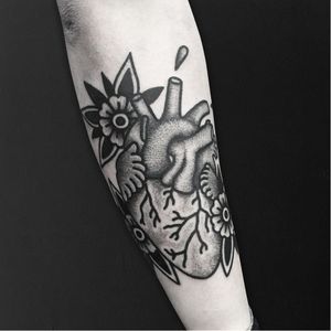 Anatomical heart tattoo by Solly Rose #SollyRose #blacktraditional #anatomicalheart #heart #flower #blackwork #dotwork
