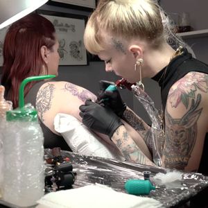 Anka Lavriv at work during our latest SESSIONS at Black Iris Tattoo in Greenpoint, Brooklyn. #ankalavriv #sessions #blackwork #tattooartist #blackiristattoo