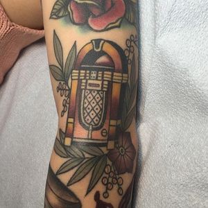 Jukebox tattoo by Tammy Kim #jukebox #music #traditional #TammyKim