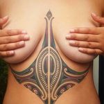 Another geometric underboob tattoo by Coen Mitchell. #coenmitchell #details #geometric