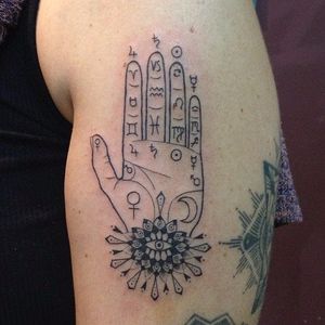 Palmistry tattoo by Minka Sicklinger #Palmistry #MinkaSicklinger #palmreading #chiromancy #esoteric
