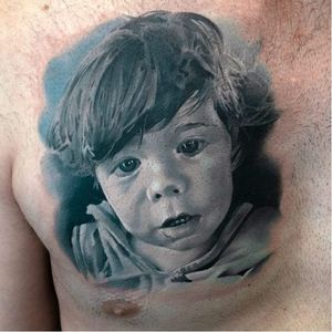 #portrait #foto #criança #MaksimYalovik #MaksYalovik #realismo #realism #tatuadorpolones #brasil #brazil #portugues #portuguese