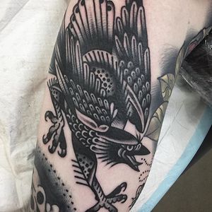Blackwork Crow Tattoo by Will Duncan #blackworkcrow #crow #blackcrow #raven #blackbird #blackworkbird #blackworkartist #WillDuncan