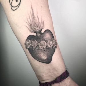 Sacred heart tattoo by Nathan Kostechko #NathanKostechko #rosetattoos #blackandgrey #sacredheart #oldschool #illustrative #heart #rose #flower #fire #catholic #religious #tattoooftheday