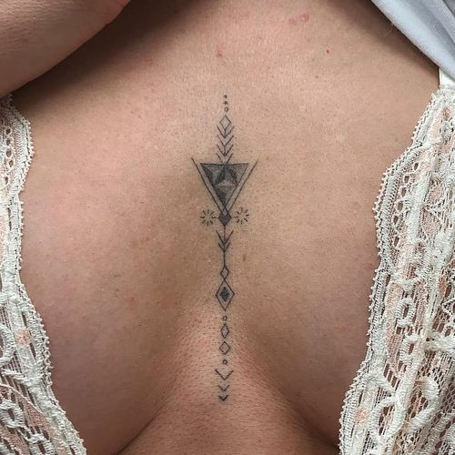 Tiny ornamental tattoo by David Kafri #DavidKafri #besttattoos #ornamental #pattern #linework #dotwork #shapes #geometric #sacredgeometry #small #minimal #tiny #cute #triangle #tattoooftheday