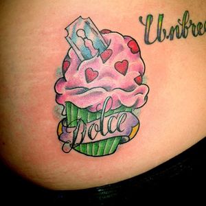 Careful with what can be hidden in sweetness #candytattoo #sweet #cupcake #straightrazor
