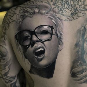 Fun portrait tattoo by Raimo Marti #RaimoMarti #realistic #hyperrealistic #blackandgrey #3D #portrait #photorealistic