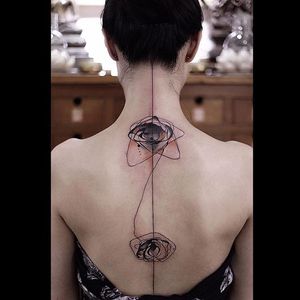 Spine tattoo by newtattoo on Instagram. #spine #spineline #back #backbone #line #seam #abstract