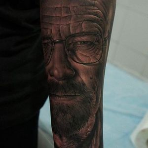 Magnificent detail shot of a Bryan Cranston portrait as Walter White. Tattoo by Fredy Tomas. #FredyTomas #ExoticTattoo #realistictattoo #walterwhite #bryancranston #breakingbad