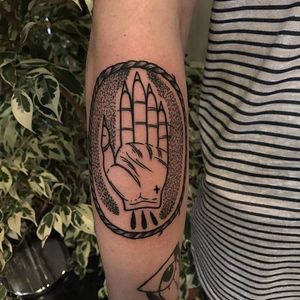 Palmistry Inspired by Tine Defiore (via IG-tinedefiore) #hand #linework #illustration #minimalistic #blacktattoo #TineDefiore