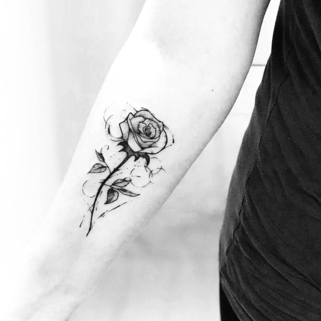 25 Best Lily Tattoo Designs 2023