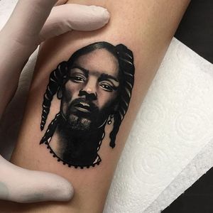Snoop Dogg Tattoo by Gibbo #snoopdogg #portrait #miniatureportrait #hiphop #music #popculture #miniature #Gibbo