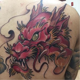Suelta el dragón en el tatuaje de David Tevenal #dragon #newjapanese #newschool #DavidTevenal