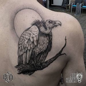 Vulture Tattoo by Joe Sinner #vulture #blackworkvulture #blackworkbird #blackwork #blackink #darkart #JoelSinner