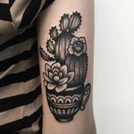 Blackwork Cactus Tattoo by Arianna Fusini #blackwork #blackworkcactus #cactustattoos #cactustattoos #cactus #planttattoo #blackworkplanttattoos #blackworktattoos #AriannaFusini