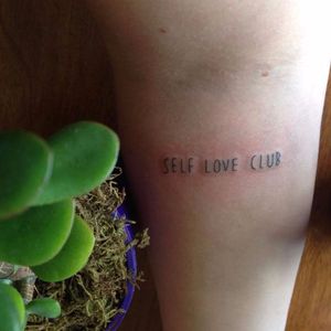 France Cannon's Self Love Club tattoo, tattooed by Gemma Flack. #GemmaFlack #FrancesCannon #SelfLoveClub #blackwork #bodypositive #bodypositivity