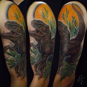 Velociraptor tattoo by Antony Flemming #AntonyFlemming #JurassicPark #JurassicWorld #dinosaur #velociraptor