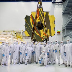 The NASA team responsible the construction of the JWST's golden mirror.  #BrandiSmart #JonathanStrickalnd #JWST #MaggieMasetti #NASA #space #telescope