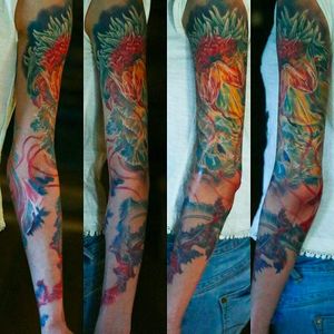 Awesome vibrant colored sleeve tattoo by Nika Samarins. #nikasamarina #coloredtattoo #surrealtattoo #organic