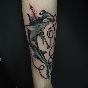 Hammerhead Shark Tattoo por Jay Breen #hammerheadshark #traditional #traditional tattoo #oldschool #classic tattoos #traditional artist #JayBreen