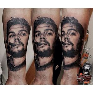 The classic Che Guevara portrait by Tomek Major Dworniak #CheGuevara #Anarchist #portrait #portraittattoo #historic #realism #TomekMajorDworniak