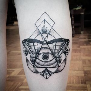 Geometric eye tattoo by Zoe Fraser #ZoeFraser #TheTattooedArms #geometric #blackandgrey #eye