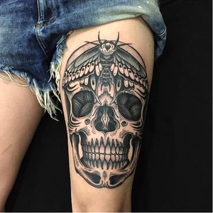 Skull tattoo by Rafael Plaisant via Instagram @rafaelplaisant #blackwork #blckwrk #btattooing #dotshading #moth #skull #skulltattoo #RafaelPlaisant