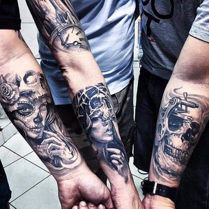Obras de Alexandre Dallier. #AlexandreDallier #Dallier #tatuadoresdobrasil #DiaDoTatuador #pretoecinza #blackandgrey #TattoodoBR #caveira #skull