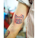 Cat anaglyph tattoo by Marcus Yuen. #MarcusYuen #anaglyph #3d #cat