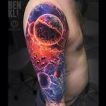 Space tattoo by Ben Klishevskiy #BenKlishevskiy #space #realism #realistic #galaxy #solarsystem #planets (Photo: Instagram)