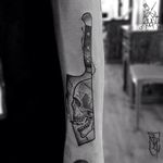 Knife Tattoo by Alam Vinicius #knife #knifeblade #blade #abstract #skull #AlamVinicius