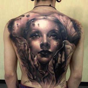 One of the most impressive back pieces we've ever seen, by Yomico Moreno. (Via IG - yomicoart)