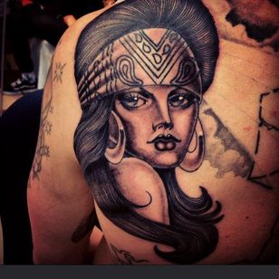 Chica Tattoo por Chuco Moreno #ChicanoGirl #ChicanoTattoos #BlackandGrey #CaliforniaTattoos #FineLine #LatinAmerican #ChucoMoreno