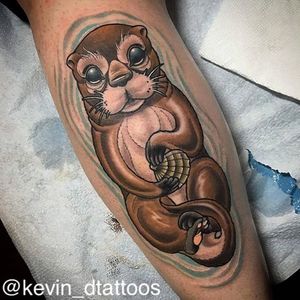 Bright-eyed otter by Kevin Dixon. #neotraditional #otter #water #shell #KevinDixon