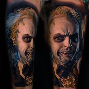 "I'm the ghost with the most, babe." by Nikko Hurtado (via IG-nikkohurtado) #beetlejuice #nevertrusttheliving #timburton #color #portrait #ghosts