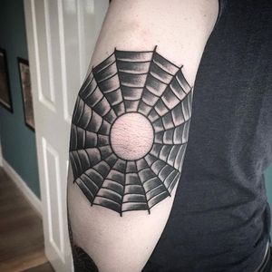 Elbow tattoo by Saschi Macormack. #elbow #painful #traditional #traditionalamerican #traditional #blackwork #web #SaschiMacormack