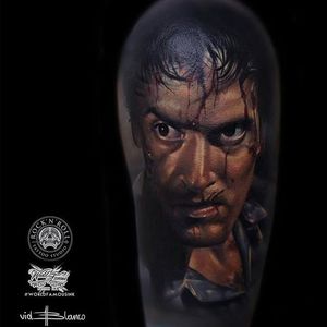 Ash Williams Tattoo by Vid Blanco #ashwilliams #realistic #portrait #realisticportrait #evildead #bloody #chainsaw #horror #VidBlanco