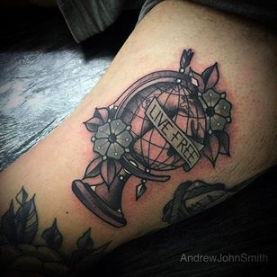 LIVE FREE Globe Tattoo por Andrew John Smith #AndrewJohnSmith #Neo Traditional #London #livefree #globe