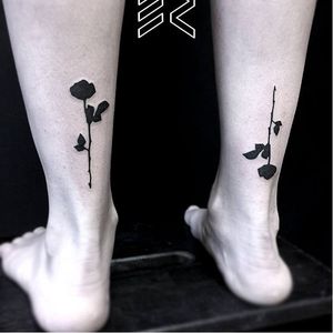 Black flower tattoos by Ed Zlotin #EdZlotin #blackflower #black #flower #reverse #pair #rose