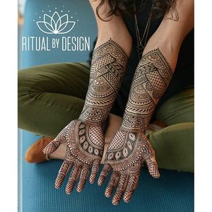 Henna tattoo by Ritual by Design. #Ritualbydesignl #henna #mehndi #temporary #hennaart