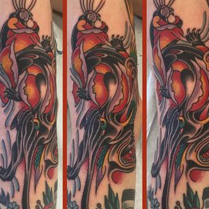 A surreal panther rose mashup by Steve Byrne (IG—steve_byrne_tattoo). #panther #rose #SteveByrne