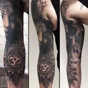 Pattern sleeve tattoo by Joz #Joz #MarkJoslin #mandala #blackwork #blackandgrey (Photo: Instagram @joz100)