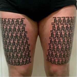 Clean, bold and solid thigh tattoos done by Brody Polinsky. #BrodyPolinsky #UNIV_ERSE #blacktattoos #patterntattoo #blackwork