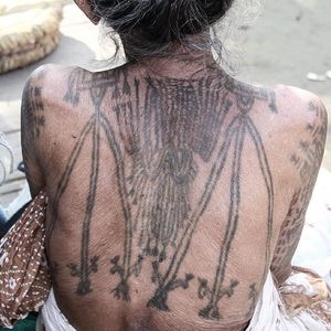 Beautiful backpiece, photography by Travelin' Mick #TravelinMick #tribes #tribal #facetattoos #womenwithtattoos #tattooedwomen
