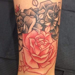 Red Ink Rose Tattoo #redink #redtattoos #red #IgorGama #rose #rosetattoo #redinktattoo