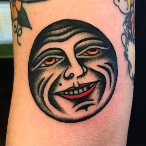 Moon man, awesome work by Zach Nelligan. #ZachNelligan #MainStayTattoo #traditionaltattoo #classic #moon #face