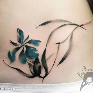Branche by Sasha Marsh (via IG-sasha_rdrvn) #tattooartist #artist #watercolor #color #flowers #SashaMarsh
