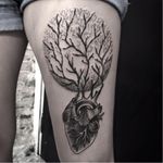 Poetic heart tattoo by Andre Cast #AndreCast #blackwork #anatomicalheart
