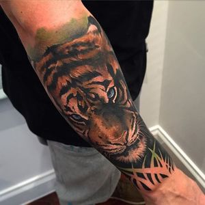 Tiger tattoo by Benjamin Laukis. #realism #colorrealism #BenjaminLaukis #tiger #bigcat