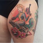 An awesome little Fallout themed traditional pinup by Tim Austin. (Via IG— tim_austin_tattoos) #Fallout #pinup #TimAustin #traditional #vaultdweller